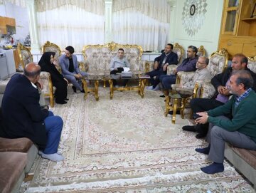 خیر و برکت کشورمان از شهداست، راه شهدا را ادامه دهید 