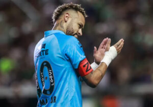 نیمار لیگ برزیل را به آتش و خون کشید