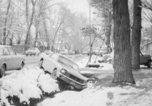 برف سنگین تهران در سیزدهم آذر ۶۲ سال پیش