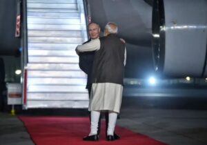 ببینید | مراسم استقبال از پوتین در مقابل کاخ ریاست جمهوری هند