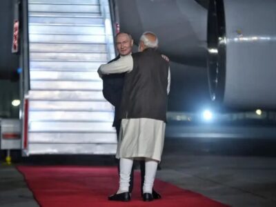 ببینید | مراسم استقبال از پوتین در مقابل کاخ ریاست جمهوری هند