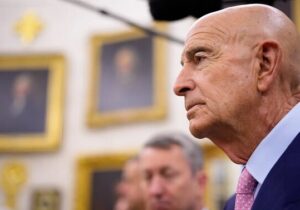 باراک: لبنان با اسرائیل توافق کند!