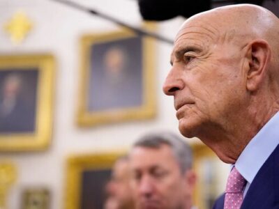 باراک: لبنان با اسرائیل توافق کند!