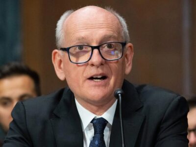 هوش مصنوعی جای «تقریبا همه شغل‌ها» را می‌گیرد