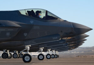 واشنگتن: به‌زودی موانع فروش اف-۳۵ به ترکیه رفع می‌شود