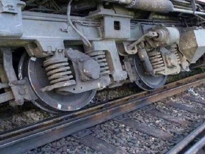 ببینید | خارج شدن قطار از ریل در ایستگاه هشتگرد