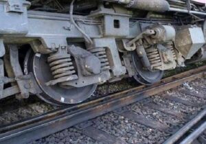 اطلاعیه مهم راهآهن درباره خروج قطار میانه – تهران از خط/ جزییات