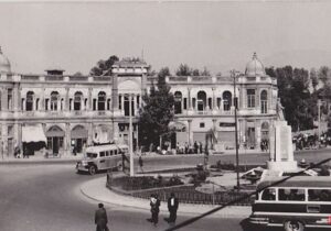 عکس قدیمیترین مرکز خرید تهران؛ ۹۰ سال پیش