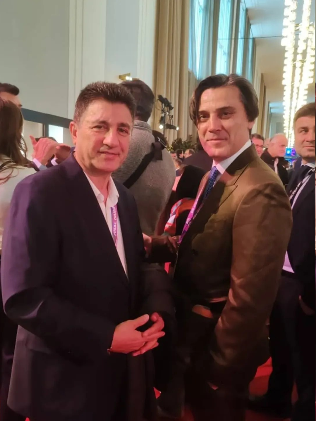 عکس| اولین تصاویر امیر قلعهنویی در قرعهکشی جام جهانی