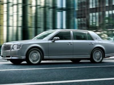 تویوتا سنچوری از همیشه لوکس‌تر شد /عکس