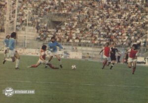 هواداران پرسپولیس با تابلوی عدد ۶ سکوهای ورزشگاه را پر کردند! + عکس