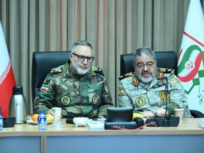 بازدید جانشین قرارگاه خاتمالانبیا از سازمان پدافند غیرعامل/ بررسی دستاوردها در مواجهه با تهدیدات نوین و رویدادهای اخیر از جمله جنگ ۱۲ روزه