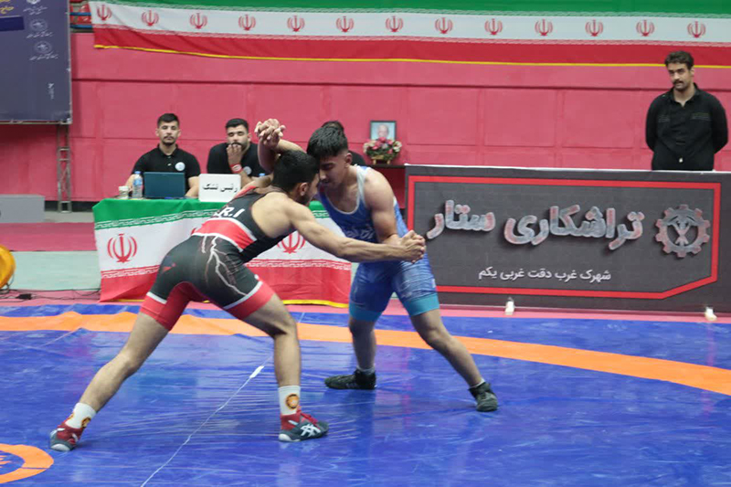 سمنان میزبان رقابت نفس‌گیر ۱۷۰ کشتی‌گیر در جام یادبود حاج‌رضا غیبی و هزاره مناره مسجد جامع