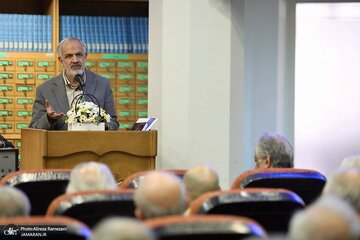 مسجدجامعی: مجاهدین خلق «خلیج ع_ر_ب_ی» را به کار بردند، چون شاه می‌گفت خلیج فارس