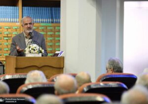 مسجدجامعی: مجاهدین خلق «خلیج ع_ر_ب_ی» را به کار بردند، چون شاه می‌گفت خلیج فارس