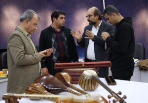 ۳۳ اثر از هنرمندان صنعتگر کردستانی موفق به دریافت مهر اصالت شد