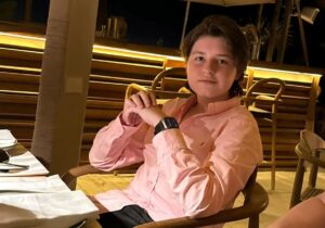 دکتری فیزیک کوانتوم در ۱۵ سالگی /نوجوان نابغه، جهان را شگفت‌زده کرد