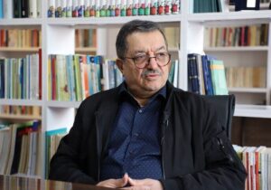 برخلاف آنچه ادعا میشود ۱۶ آذر ربطی به ورود نیکسون نداشت/ آن روز آرامترین روز دانشگاه پس از کودتا بود/ شبکه شاه، علم و بقایی در این توطئه دست داشتند