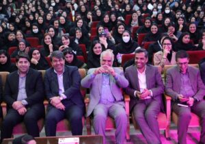 برگزاری جشن روز دانشجو در دانشگاه آزاد اسلامی واحد شهید حاج قاسم سلیمانی کرمان