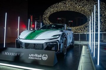 فراری منصوری در امارات ماشین پلیس شد