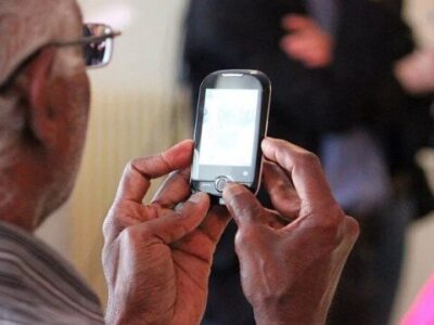 راهنمای نجات سالمندان از کلاهبرداری‌های تلفنی