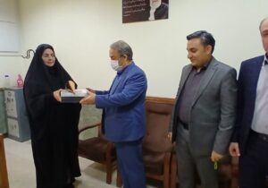 تقدیر معاون توسعه مدیریت و منابع استانداری قم از کارکنان امور اداری و مالی