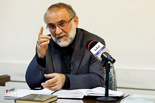 هشدار قرآن درباره «ربودهشدن لباس تقوا»؛ خوانشی تازه از بحث پوشش هشدار قرآن درباره «ربودهشدن لباس تقوا»؛ خوانشی تازه از بحث پوشش