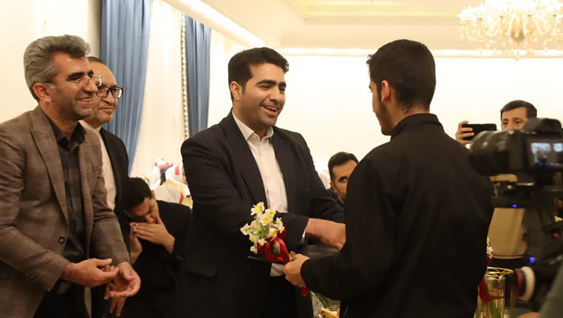 شبی متفاوت در سمنان؛  آیین تجلیل متمرکز از خیرین،دانش‌آموزان و مدیران مراکز با نیازهای ویژه برای نخستین‌بار در سمنان