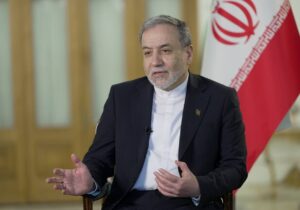 عراقچی: ایران و آذربایجان مصمم به ساخت آیندهای مشترک، امن و استوار بر احترام متقابل هستند