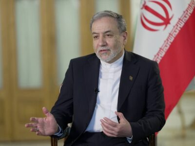 عراقچی: من کسی نیستم که به دیکته دیگران گوش کنم/ آمریکا باید حق غنی‌سازی ما را به رسمیت بشناسد / ایران حاضر است تعهد دهد که…