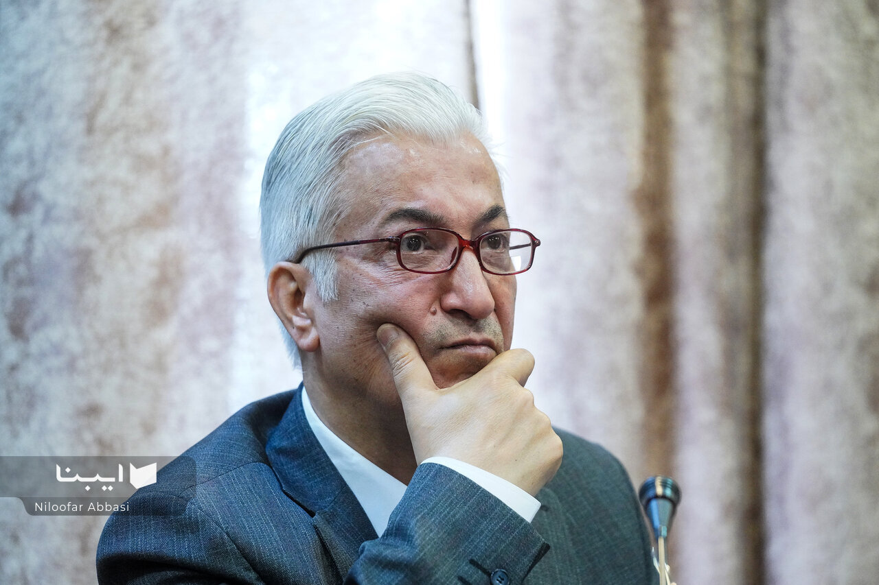 «تاریخ بیستساله؛» سندی ماندگار یا روایت با چاشنیِ خودمحوری؟