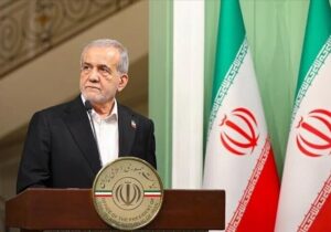 پزشکیان: من و هم همسرم در امتحانات جزو نفرات برتر کشور شدیم/ زمانی که ما دانشجو بودیم، میگفتند زنان نمیتوانند جراحی کنند