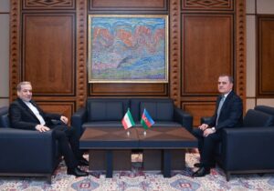 استقبال بایراموف از عراقچی و مذاکره خصوصی پشت درهای بسته/ عکس