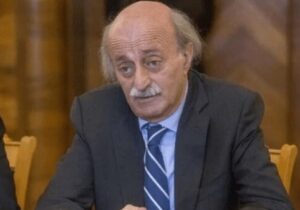 جنبلاط در دیدار با بری: مذاکره با اسرائیل زیر آتش قابل قبول نیست