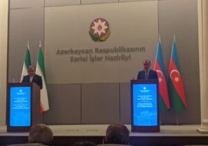 عراقچی: درباره اتفاقاتی که در جنگ ۱۲ روزه گذشت با وزیر خارجه آذربایجان گفتگو کردم / ما نباید اجازه دهیم که هیچ طرف دیگری رابطه ما را خراب کند