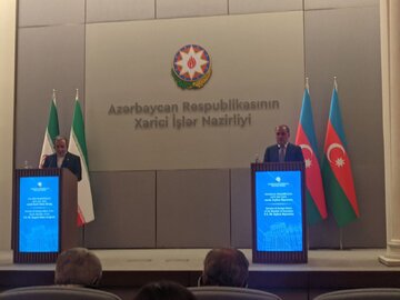 عراقچی: درباره اتفاقاتی که در جنگ 12 روزه گذشت با وزیر خارجه آذربایجان گفتگو کردم / ما نباید اجازه دهیم که هیچ طرف دیگری رابطه ما را خراب کند