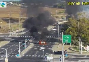 ببینید | لحظه فرار «لنگ‌لنگان» رئیس موساد از دست نیروهای مقاومت