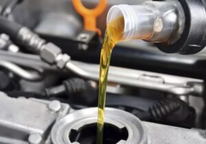 ببینید | کارشناس خودرو: خرابی موتور خودروها به خاطر کیفیت بد بنزین است