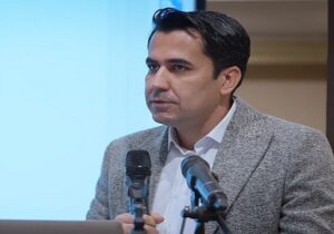 پیشبینی مهم یک اقتصاددان درباره بازار طلا، ارز، مسکن و بورس تا پایان سال/ منتظر چه تغییراتی در قیمتها باشیم؟