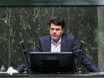 انتقاد نماینده اصفهان از عدم پاسخگویی وزارت نیرو/ اقناع مشروط یزدیان از پاسخهای وزیر نیرو/ فرصت ۶ ماهه برای اجرای برنامه ها