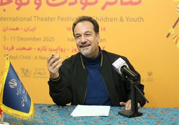 هشدار یک شاعر: کودکان را فقط سرگرم نکنیم؛ معنا بیاموزیم