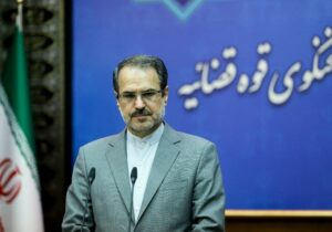 ببینید | خدائیان: مردم حق دارند بدانند در دستگاههای حکومت چه میگذرد