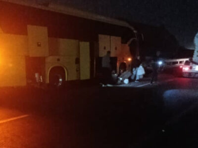 سه کشته در برخورد اتوبوس با خودروی سواری در محور بندرخمیر ـ کهورستان