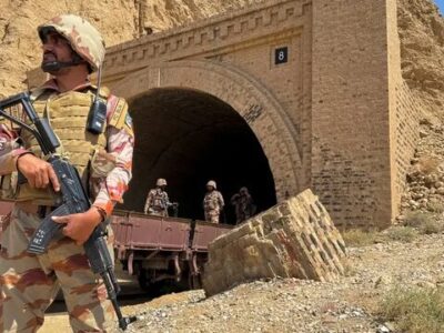 کشته شدن ۶ سرباز پاکستانی در حمله شبه نظامیان