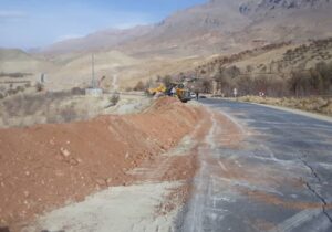 ایمنسازی محور اردل – بهشتآباد با ایجاد ۸۰۰ متر گارد خاکی در نقاط پرتگاه