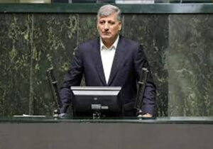 ببینید | حمله نماینده رودبار به دولت: مشکل گرانی در مجلس نیست، دولت مقصر است