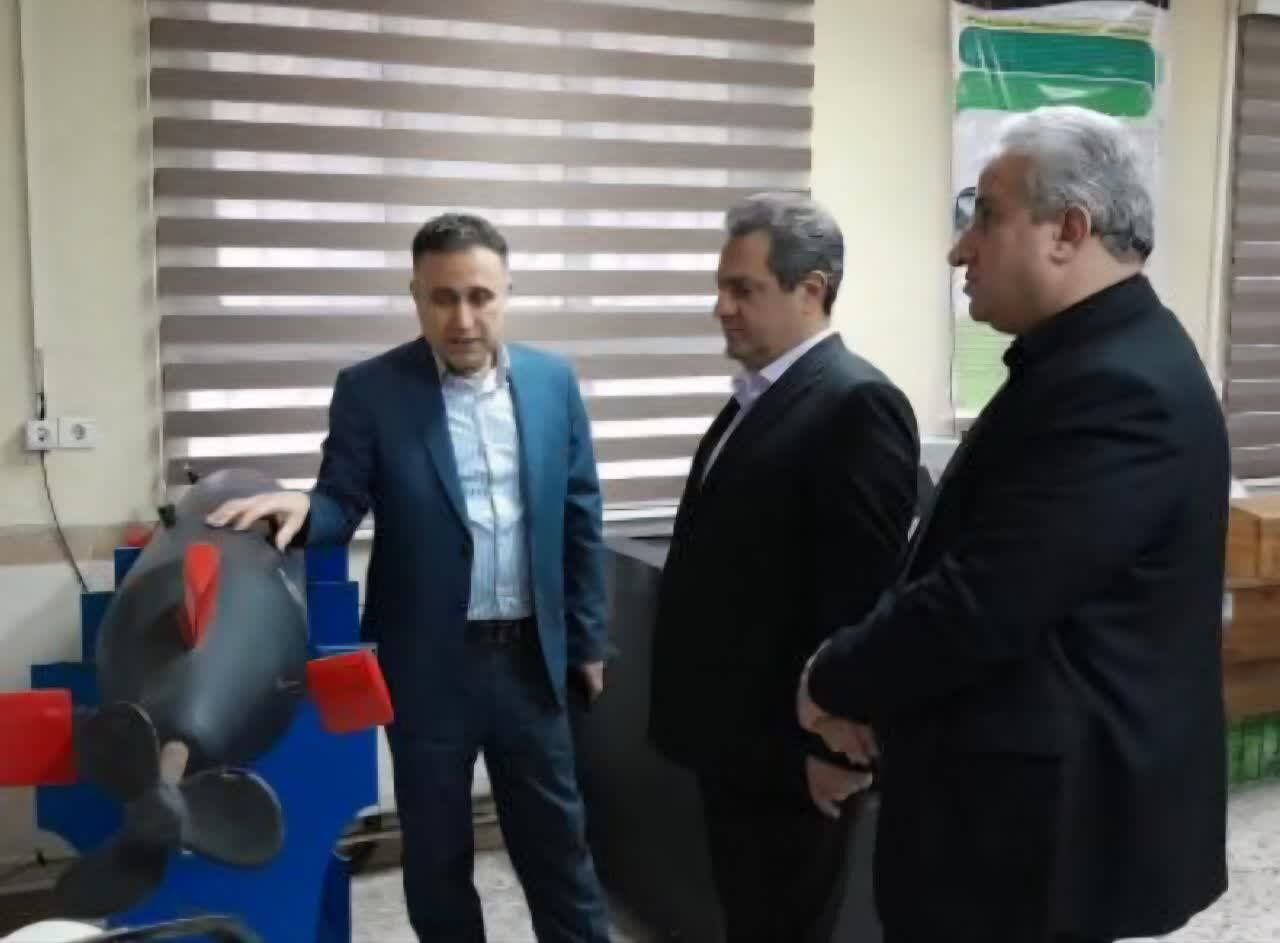 حضور فرماندار بندرانزلی در دانشگاه ملی مهارت به مناسبت روز دانشجو