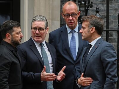 خیابان ۱۰ داونینگ لندن سرنوشت صلح را رقم میزند؛ تلاش برای شنیده شدن