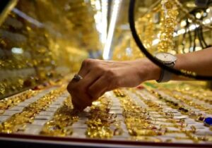 هشدار مهم رییس اتحادیه طلا به خریداران/ دور خرید این سکه‌ها را خط بکشید/ در این ساعت از روز طلا نخرید