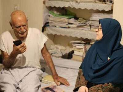 دیدار سخنگوی دولت با عطا احمدی خیر مدرسهساز کرمانی